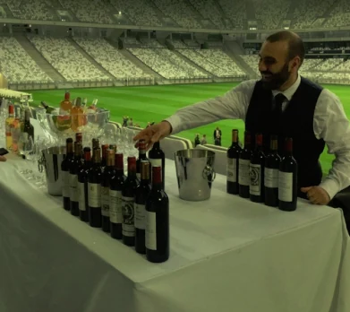 1001 Vins animation dégustation team building Bordeaux — oenologie vignoble girondin