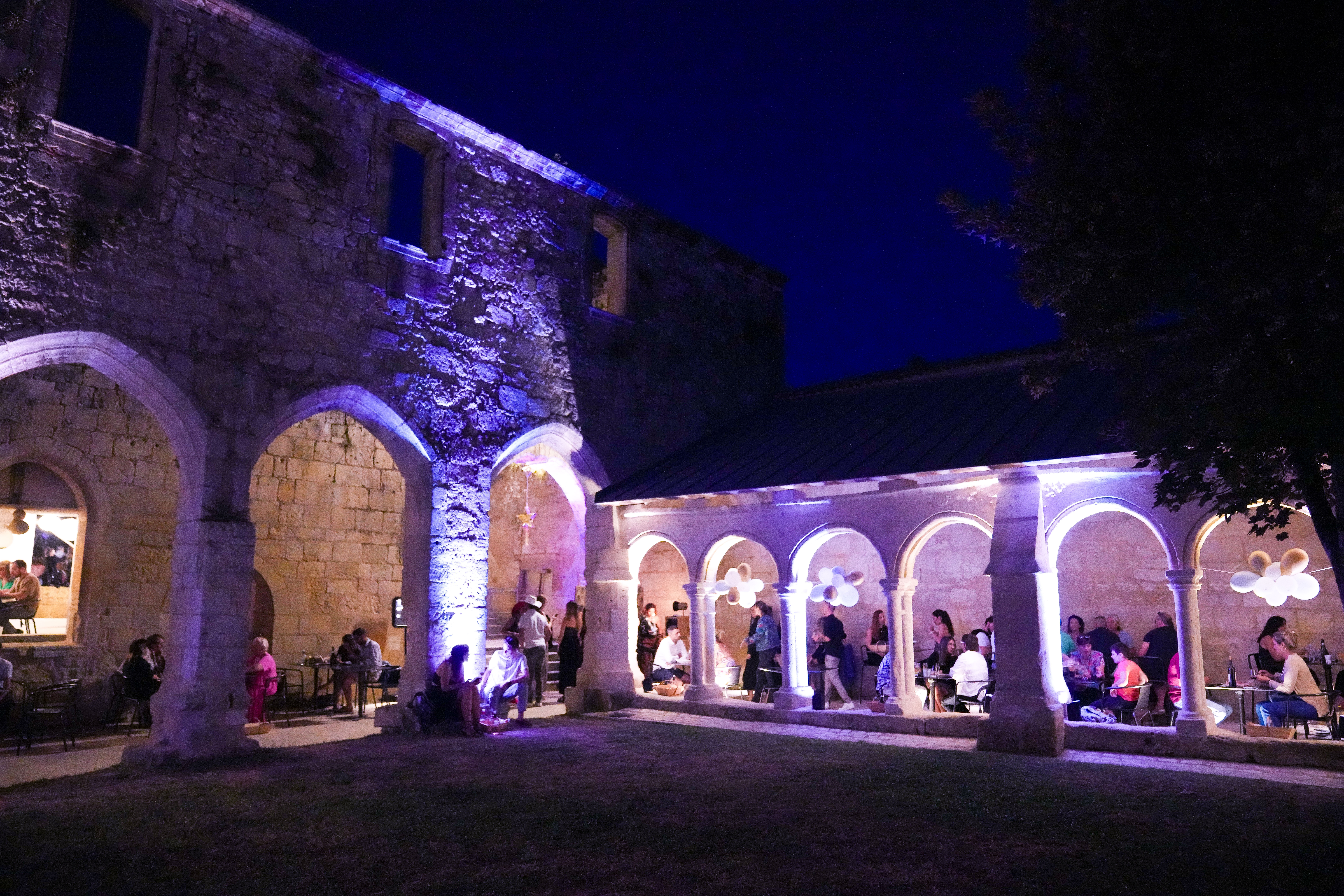 Soirée événementielle illuminée au Cloître des Cordeliers