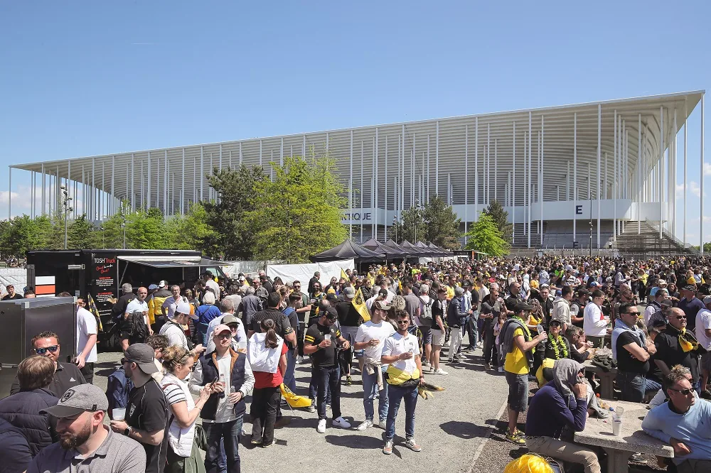 Pelouse du Stade Bordeaux Atlantique lors d'un événement corporate